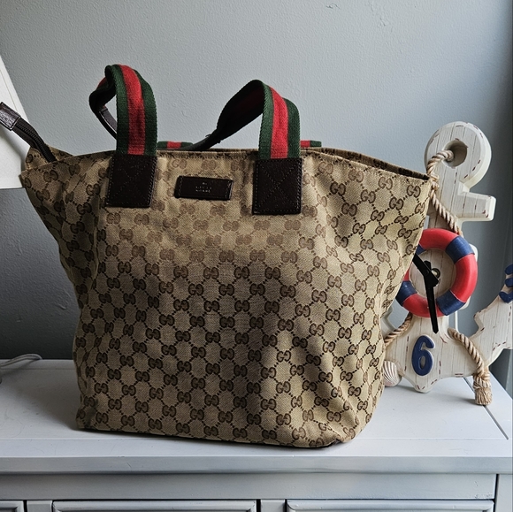Authentic Gucci brown monogram canvas tote bag - Picture 3 of 12